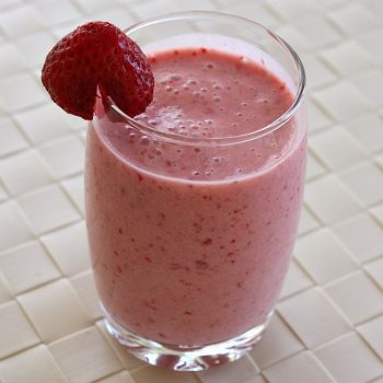 Strawberry Banana Smoothie | Valentine's Day Smoothie