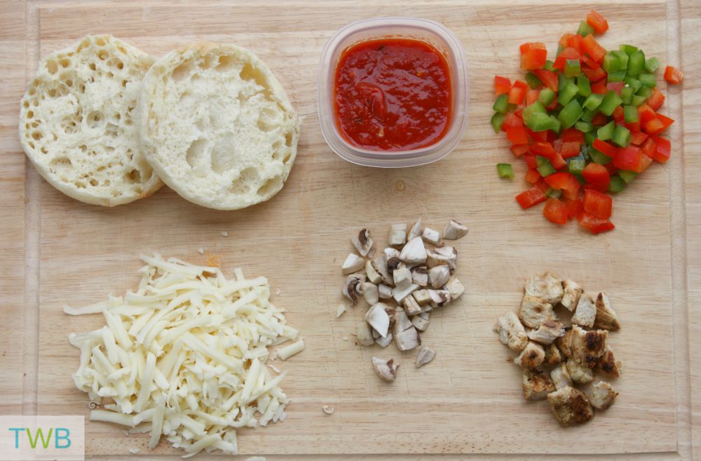 English Muffin Pizza ingredients
