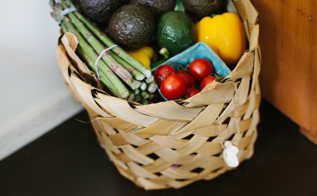 grocery basket for clean eating plan