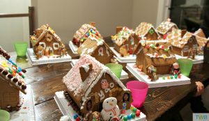 How to Throw a Gingerbread House Party 